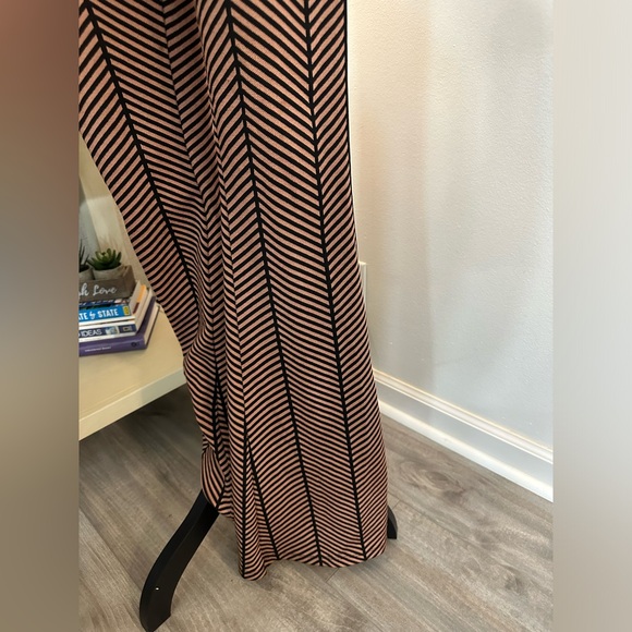 Arestta Plunging V-Neck Jumpsuit - Size P - Picture 8 of 13